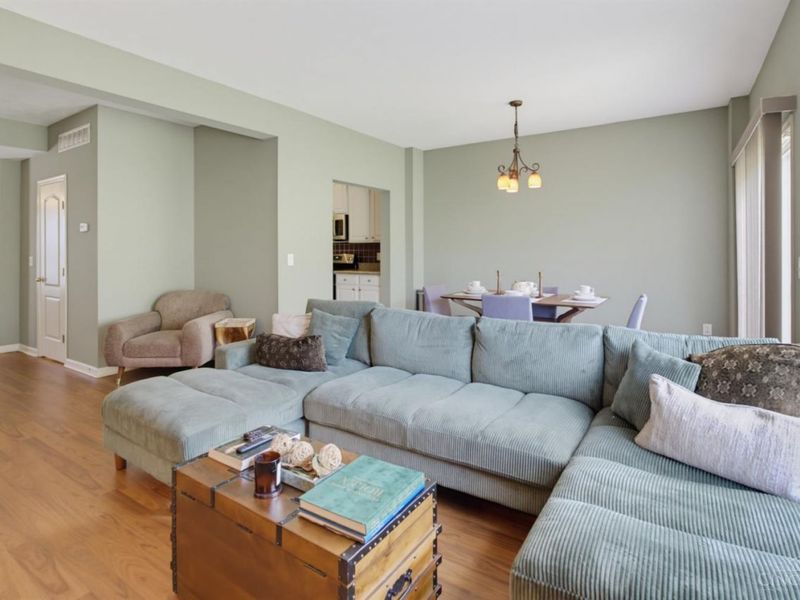 2442 Elderberry Court, Unit 20F, Cincinnati, OH 45239 Photo 7