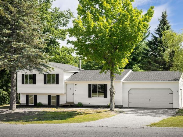 3880 Whispering Oaks Drive, Traverse City, MI 49696