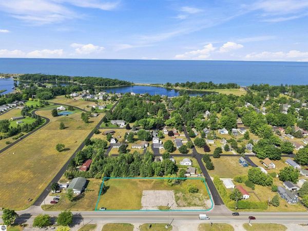 17080 Northwood Highway, Arcadia, MI 49613