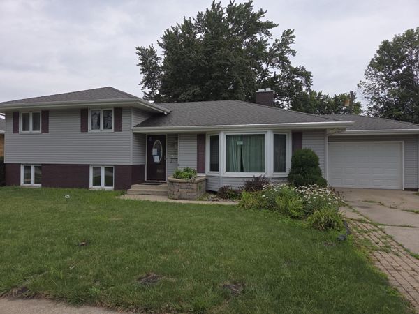 2541 Lincoln Street , Highland, IN 46322