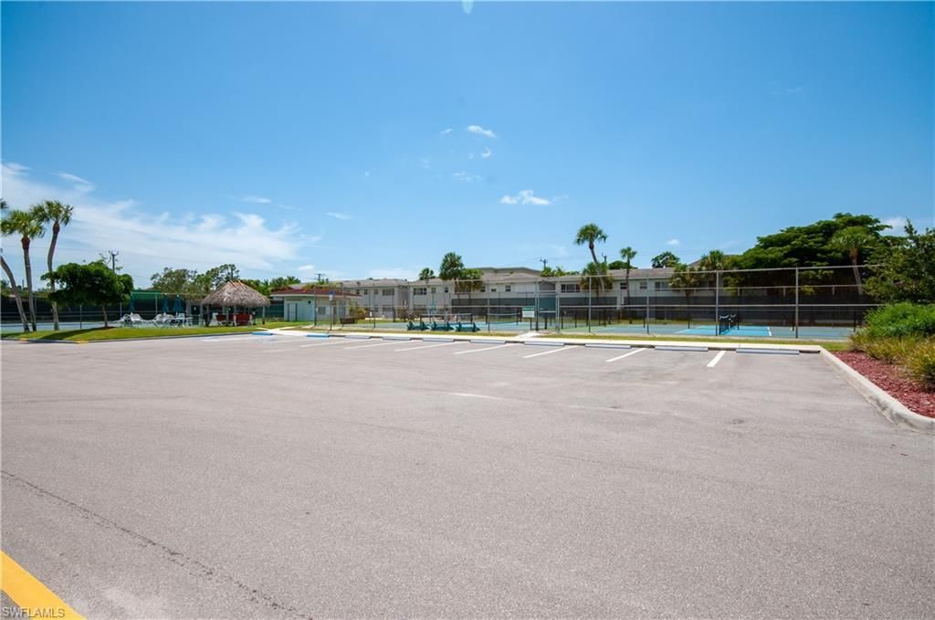 5 High Point Cir W, Unit 104, Naples, FL 34103 Photo