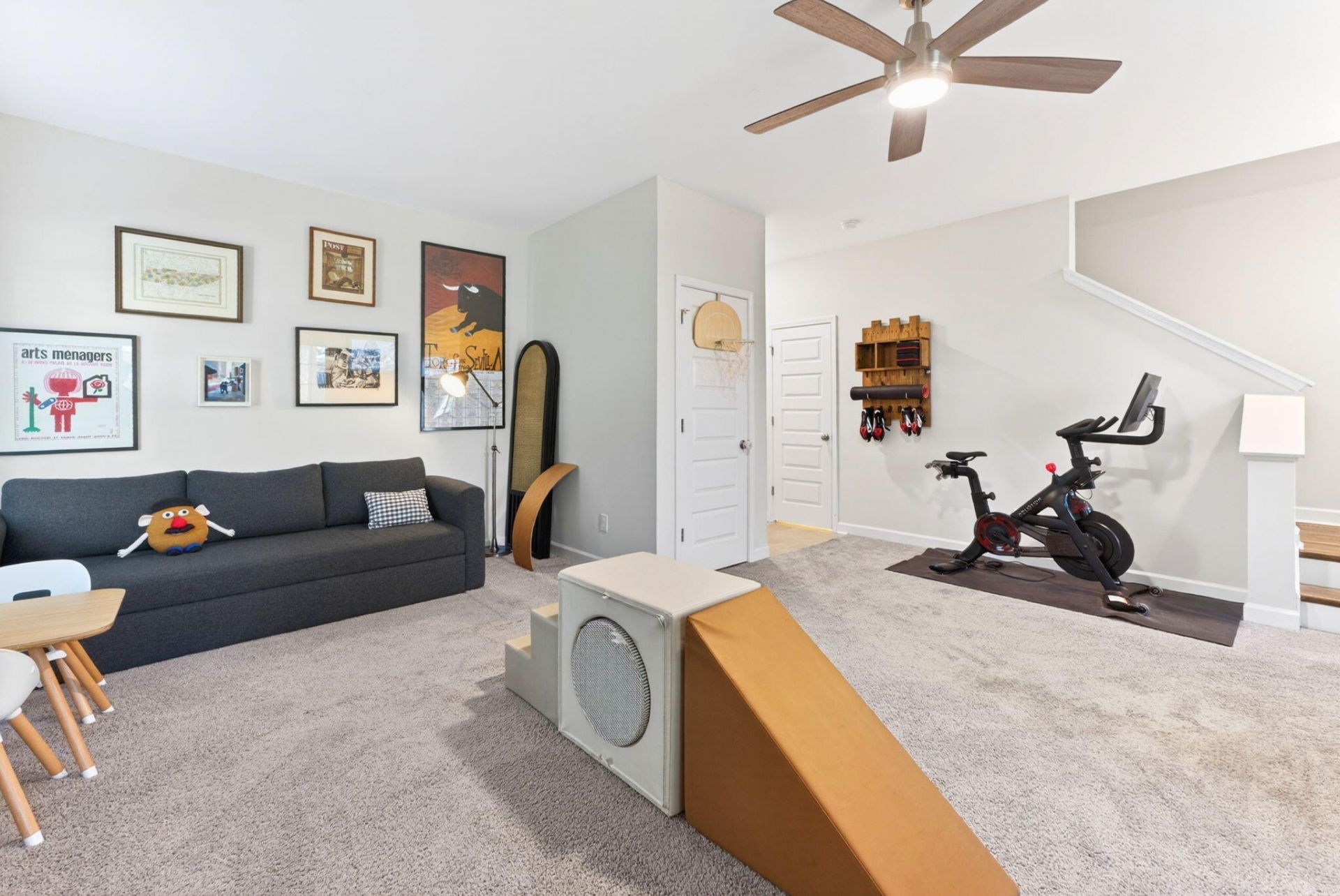 1555 Moss Spring Road Photo 5