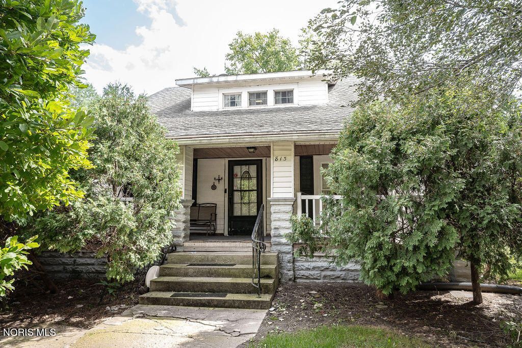 813 W Elm Street, Lima, OH 45805 Main Photo