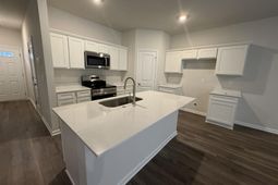 1318 Crosshill Court photo 4