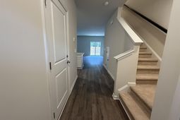 1318 Crosshill Court photo 4