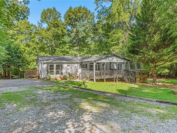 1510 Darlas Walk , Mebane, NC 27302