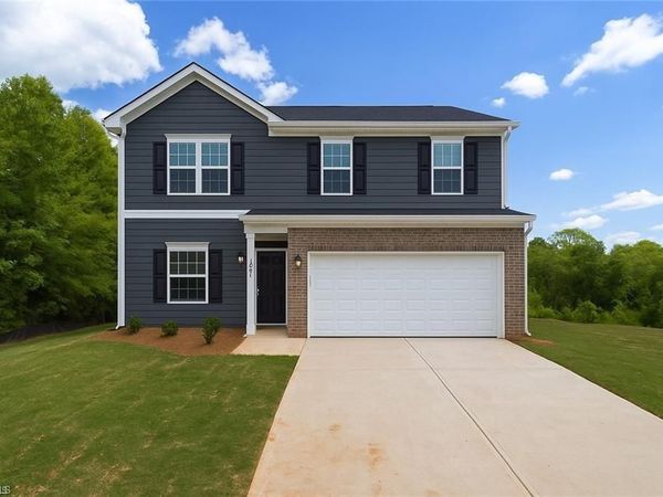 4192 Emmas Way , East Bend, NC 27018