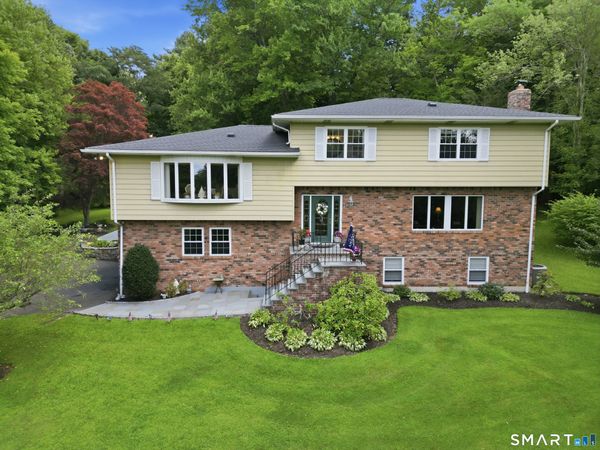 13 Paradise, New Fairfield, CT 06812