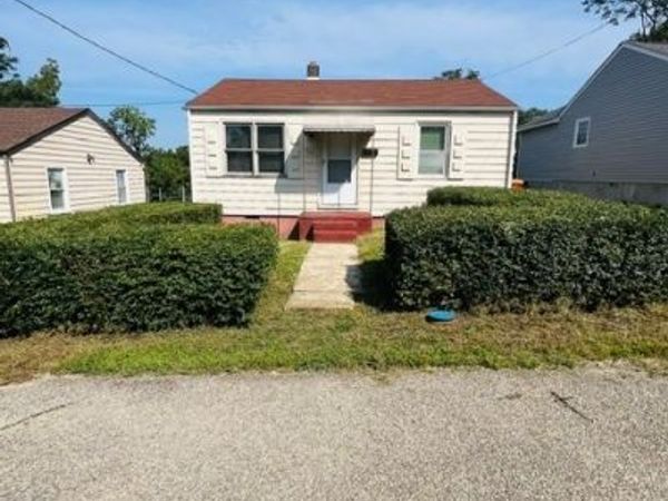 527 Hannon Street , Petersburg, VA 23803