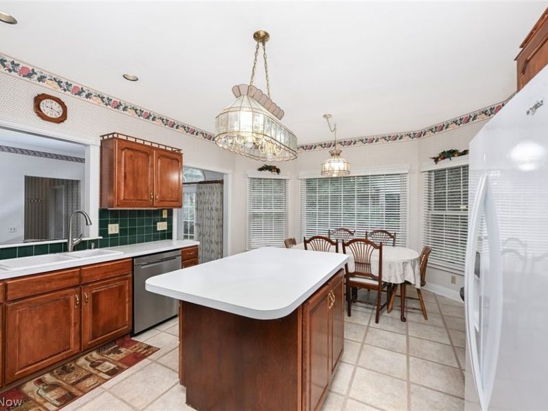 1035 Stratford Place , Alliance, OH 44601 Photo 19