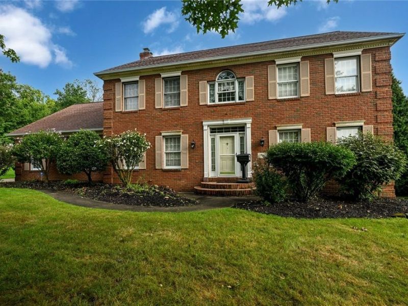 1035 Stratford Place , Alliance, OH 44601 Photo 2