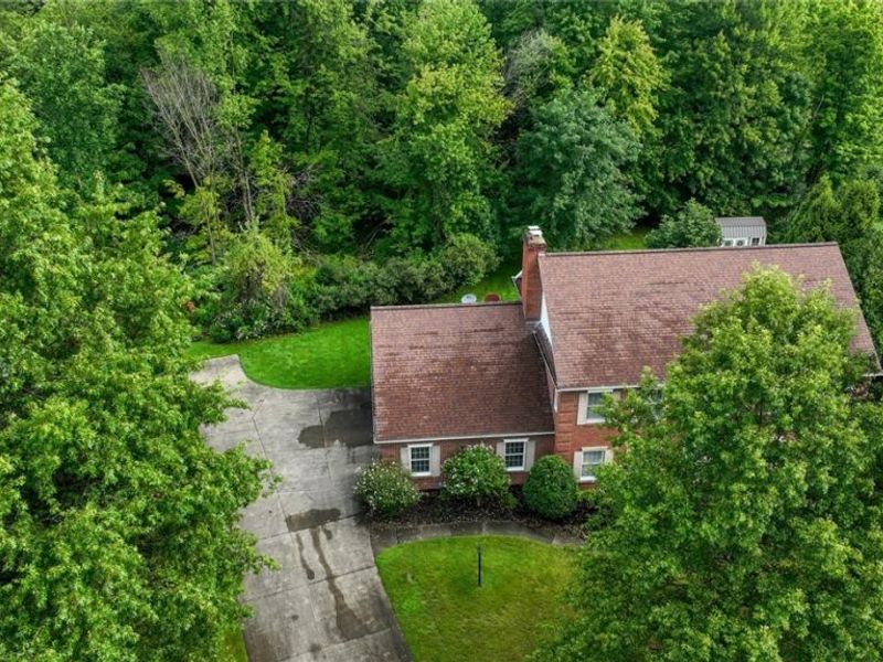 1035 Stratford Place , Alliance, OH 44601 Photo 3