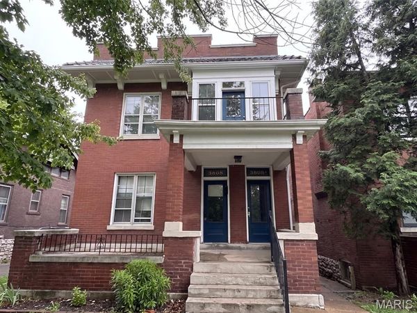 3808 De Tonty Street , St Louis, MO 63110