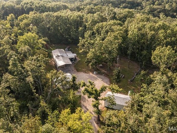 23459 Canfield Lane , Warsaw, MO 65355