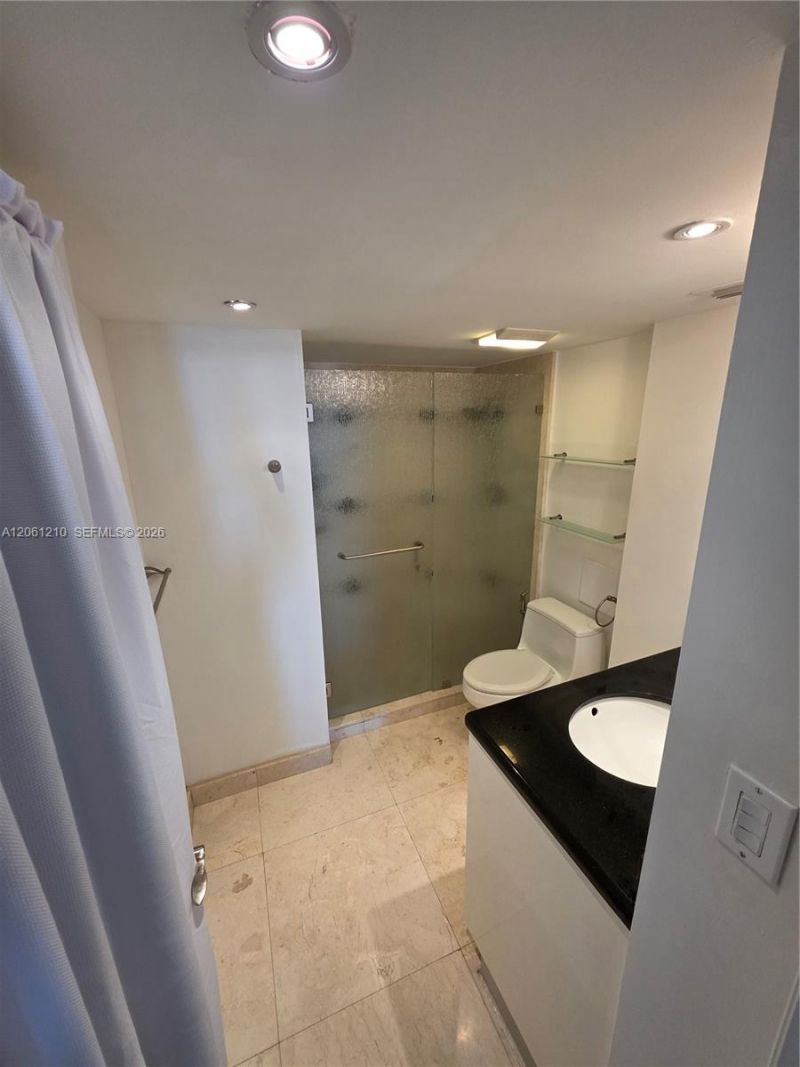 18081 Biscayne Blvd Boat Slip & Unit, Unit 1805, Aventura, FL 33160 Photo