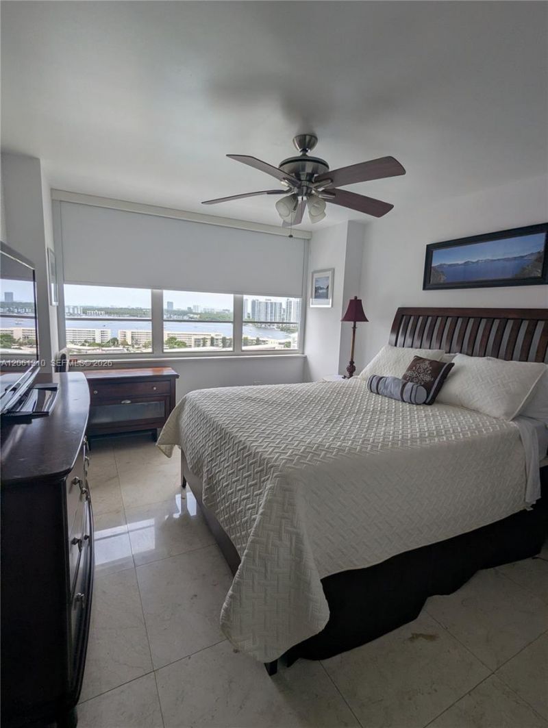 18081 Biscayne Blvd Boat Slip & Unit, Unit 1805, Aventura, FL 33160 Photo