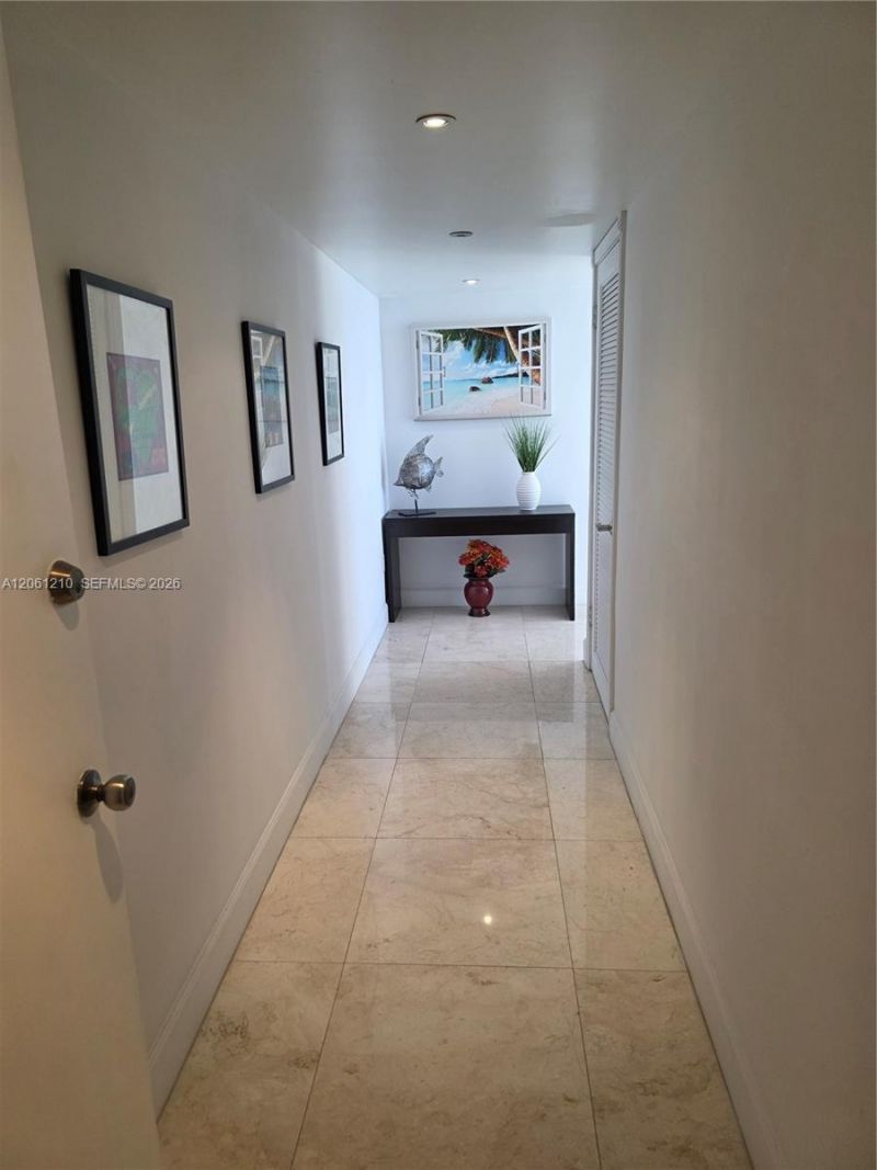 18081 Biscayne Blvd Boat Slip & Unit, Unit 1805, Aventura, FL 33160 Photo