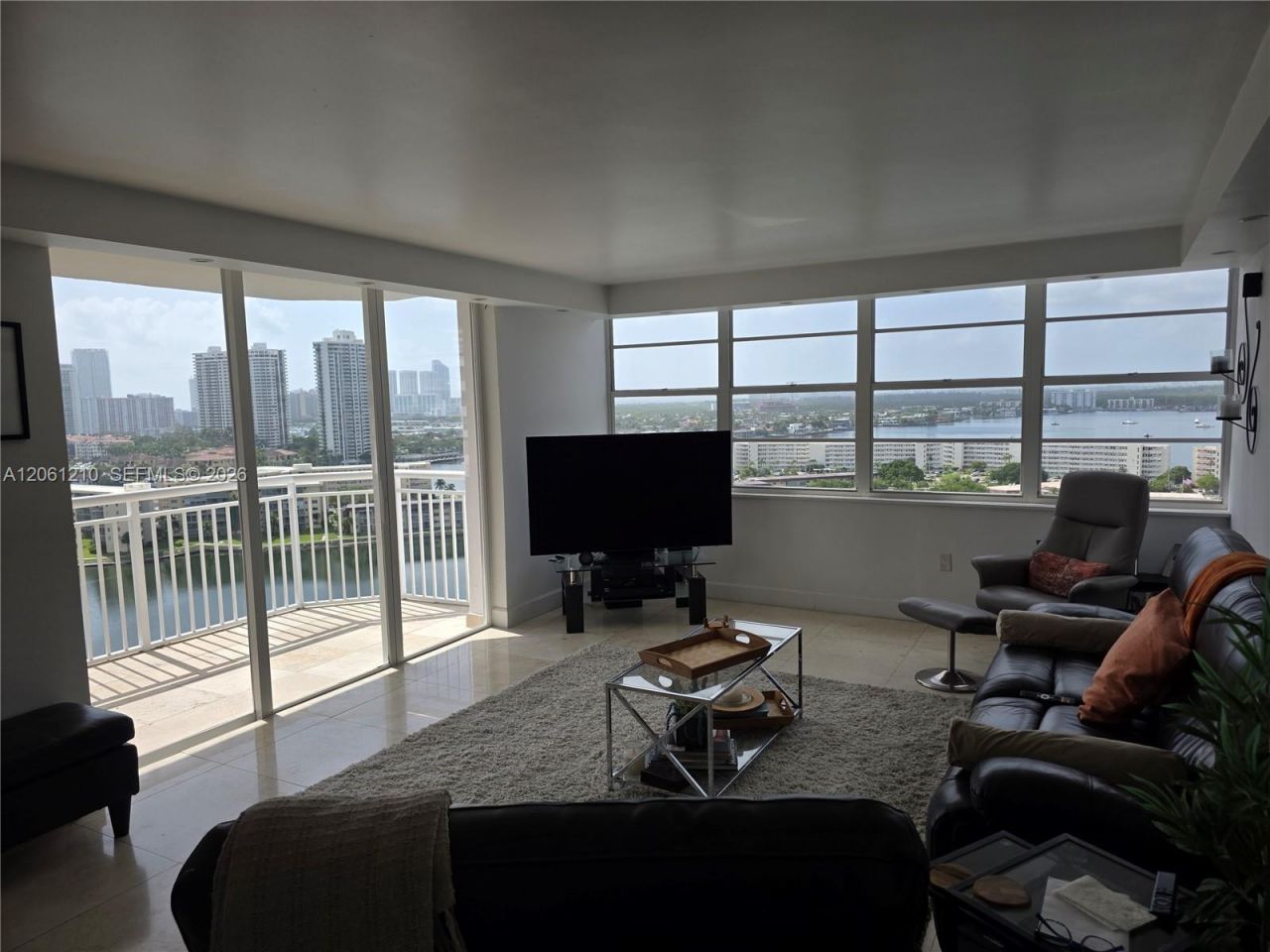 18081 Biscayne Blvd Boat Slip & Unit, Unit 1805, Aventura, FL 33160 Photo