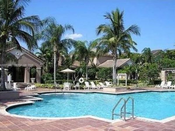 12166 Saint Andrews Pl , Unit 202, Miramar, FL 33025