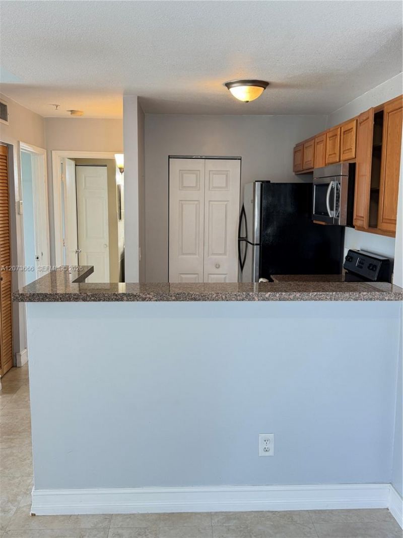 12166 Saint Andrews Pl , Unit 202, Miramar, FL 33025 Photo