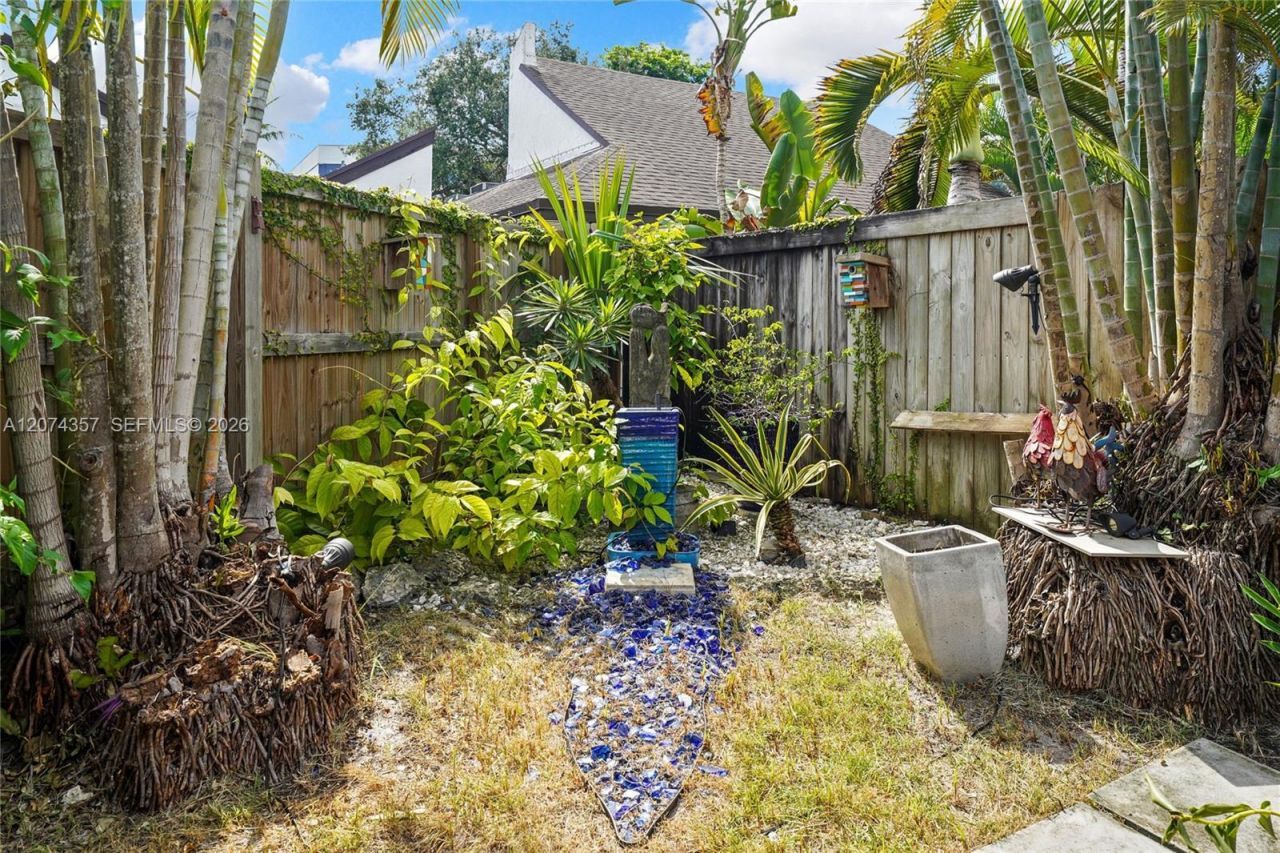 7762 SW 99th St, Unit 10, Miami, FL 33156 Photo
