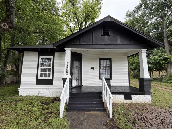 70 Unit , Little Rock, AR 72204