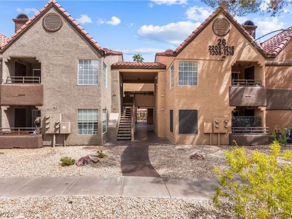 2200 S Fort Apache Road, Unit 2210, Las Vegas, NV 89117