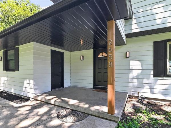 2658 Oak Crest Circle, Sun Prairie, WI 53590
