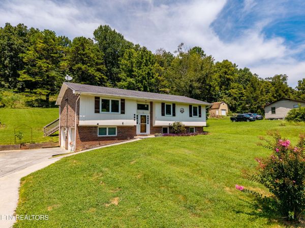 710 Beard Valley Rd , Maynardville, TN 37807