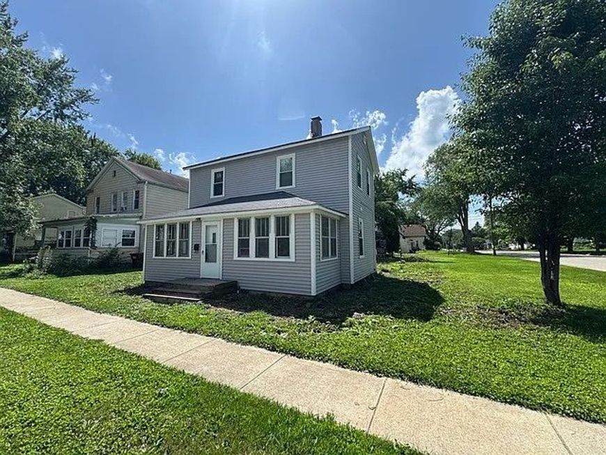 Main Photo