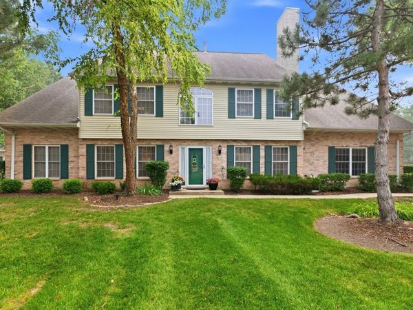 1537 LAUREL OAKS Drive , Streamwood, IL 60107