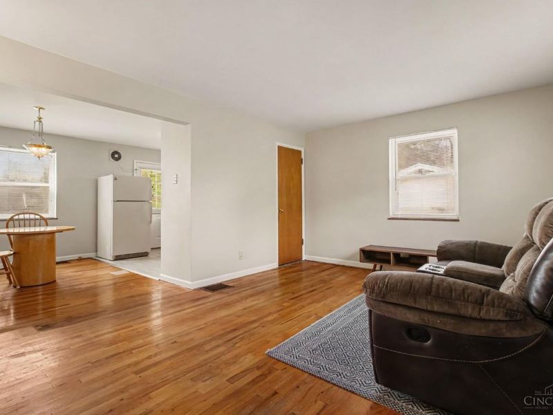 8893 Monsanto Drive, Springfield Township, OH 45231 Photo 4