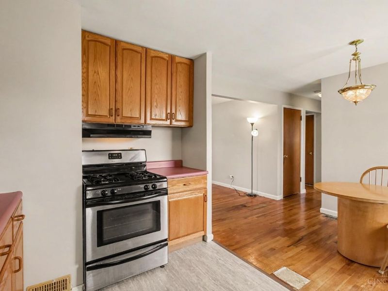 8893 Monsanto Drive, Springfield Township, OH 45231 Photo 8