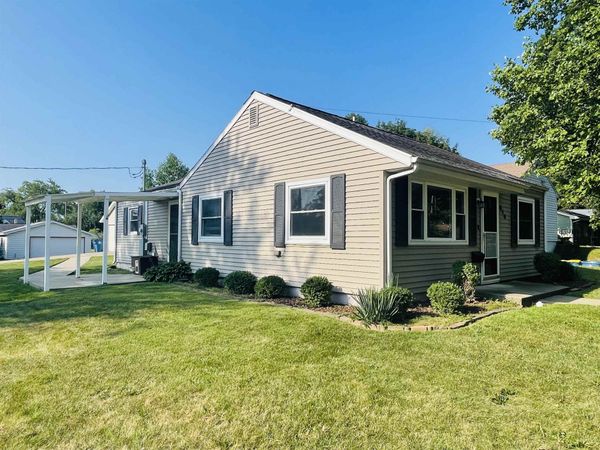 614 E Randolph Street, Angola, IN 46703