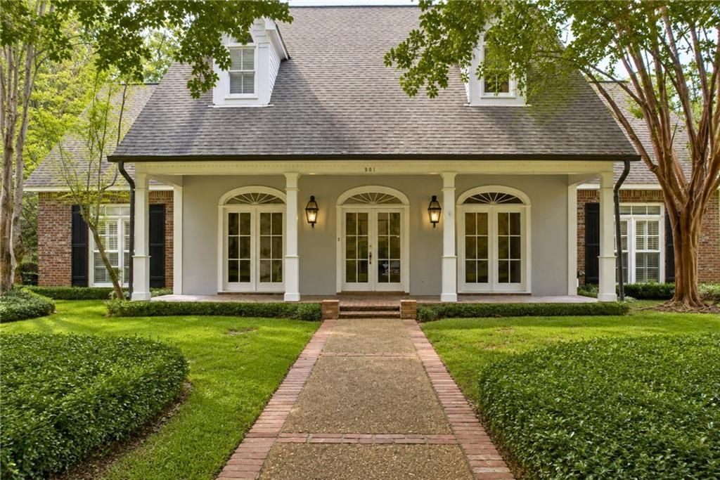 https://cdn02.deltamediagroup.com/listing_photos/active/18902/189018224/1.jpg?hash=3e943e0409df577d7ae6525f89628c63 Photo 2