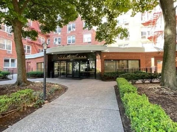 63-11 Queens Boulevard , Unit E17, Woodside, NY 11377