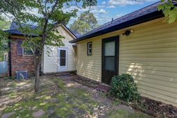 3838 Wellesley Drive  photo 4