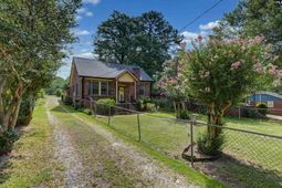 3838 Wellesley Drive  photo 4