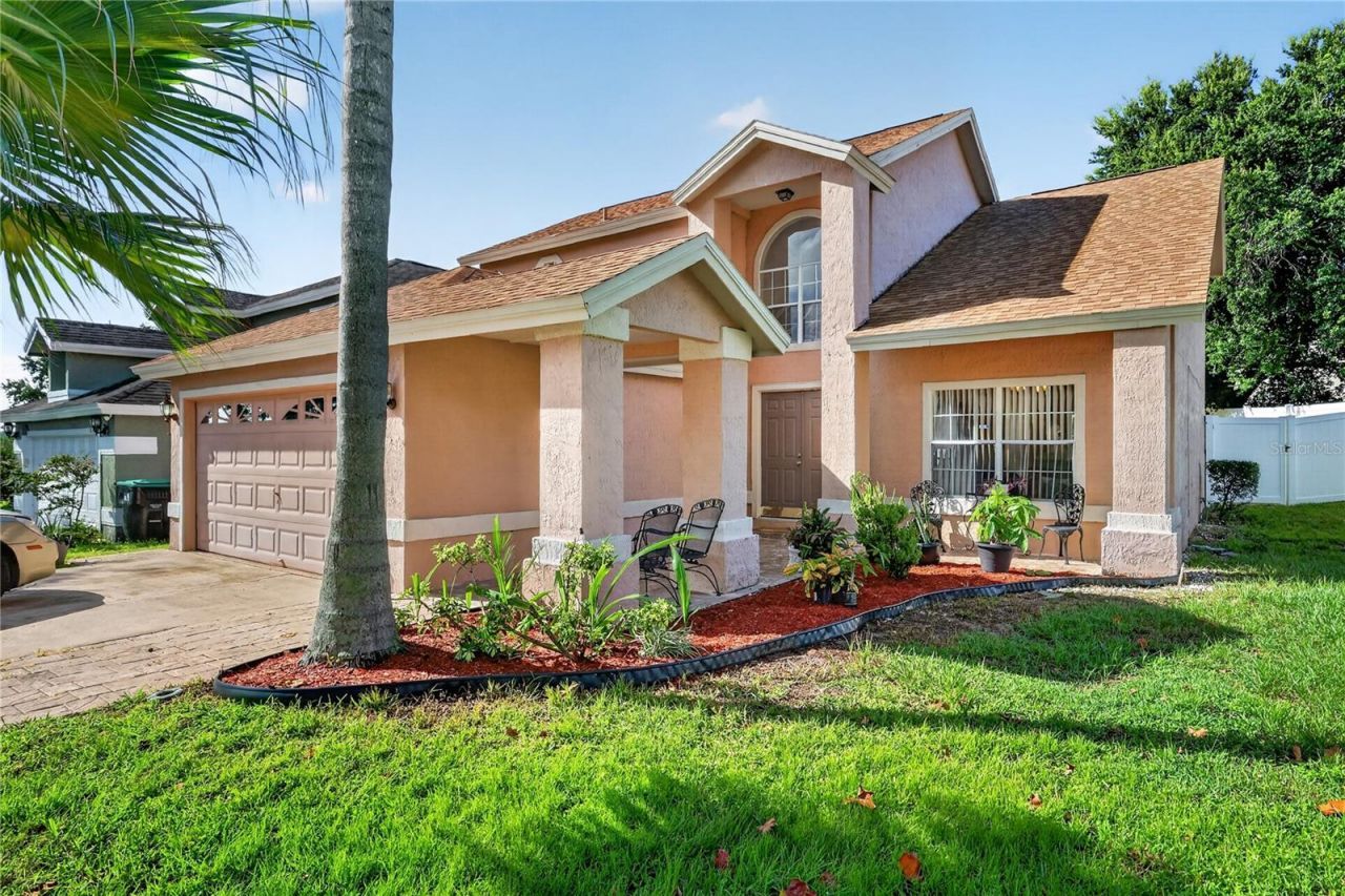 1079 Summer Lakes Drive, Orlando, FL 32835 Main Photo