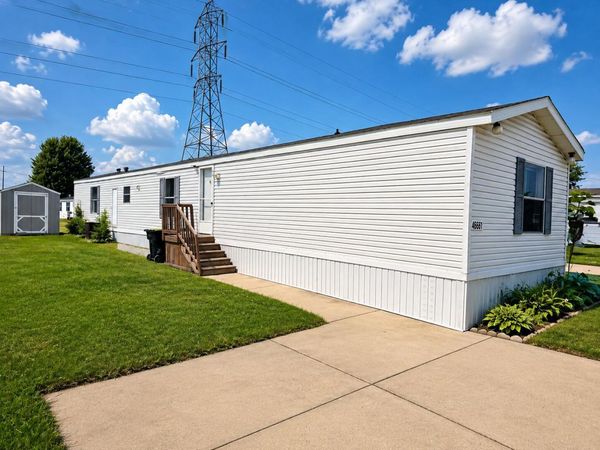 46561 Beau Jardin Drive, Macomb, MI 48044
