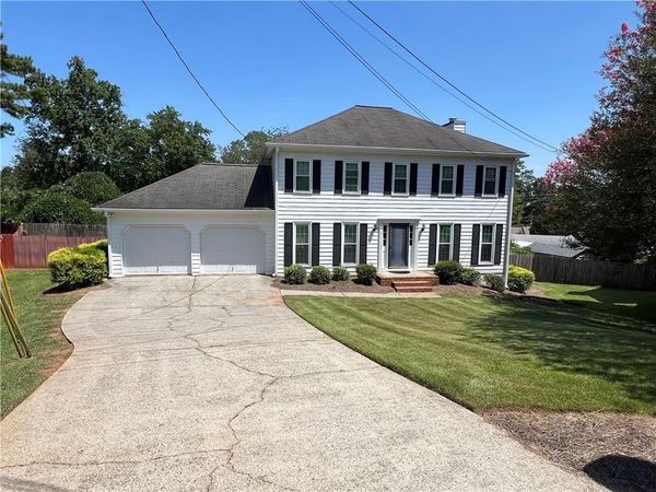903 Coach House Drive , Tucker, GA 30084