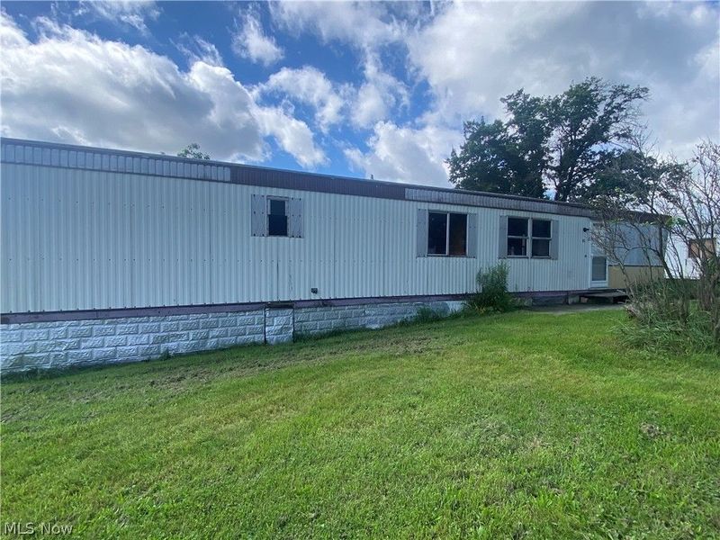 201 Pear Street, Unit 23, Bethesda, OH 43719 Photo 1