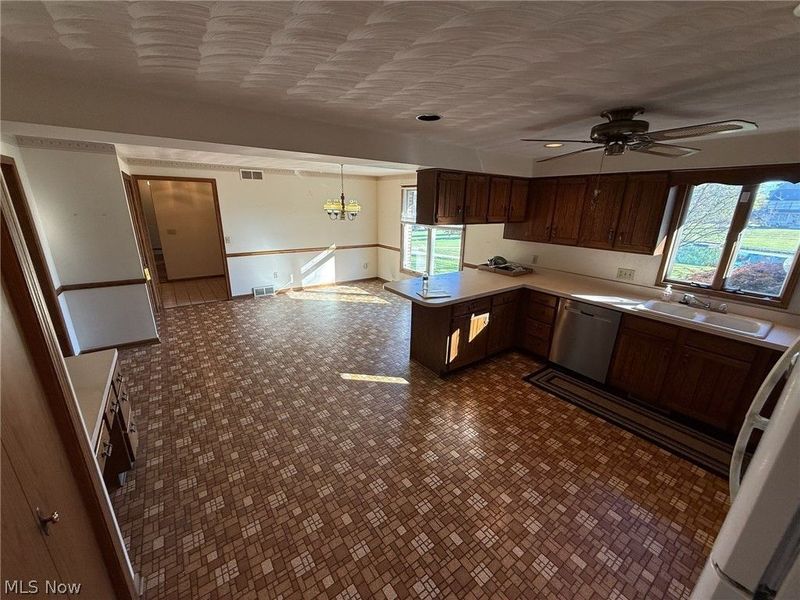 3585 Clermont Street NW, North Lawrence, OH 44666 Photo 19