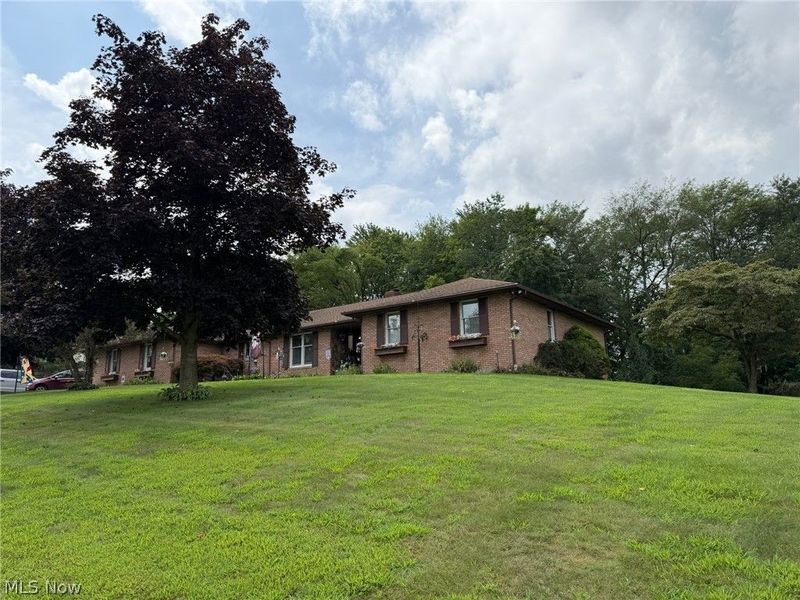 3585 Clermont Street NW, North Lawrence, OH 44666 Photo 2