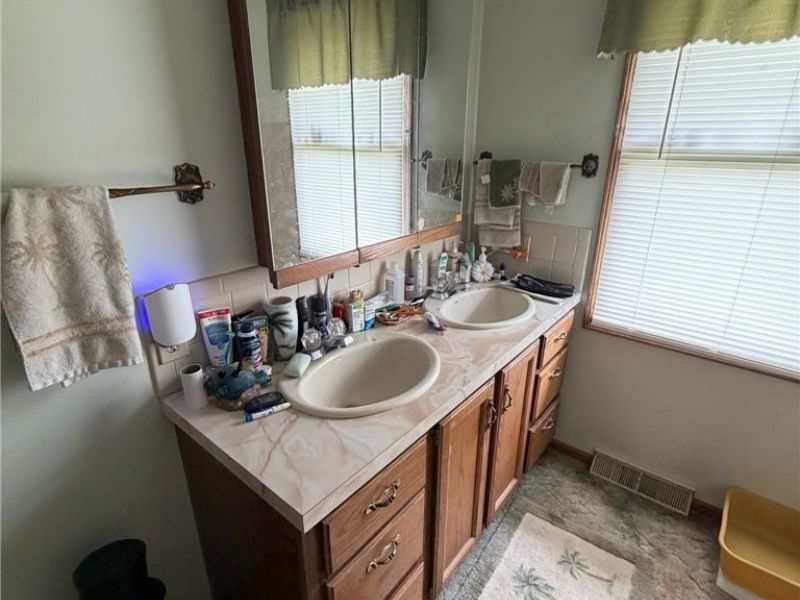3585 Clermont Street NW, North Lawrence, OH 44666 Photo 38