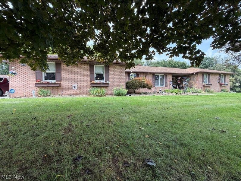 3585 Clermont Street NW, North Lawrence, OH 44666 Photo 4
