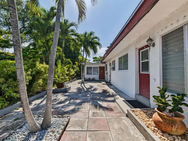 1223 NE 3rd Avenue, Unit 1-3, Fort Lauderdale, FL 33304
