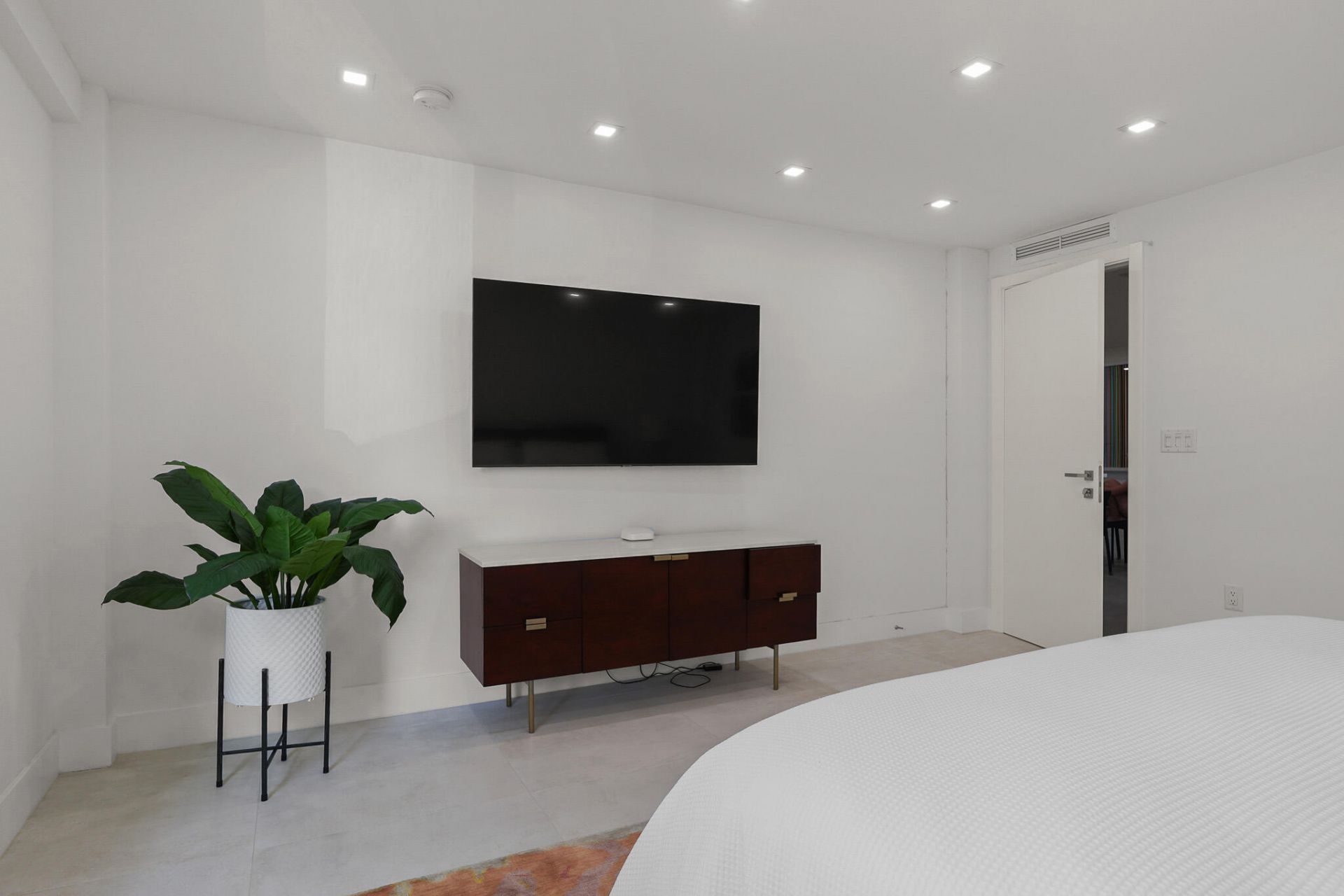 170 N Ocean Boulevard, Unit 209, Palm Beach, FL 33480 Photo