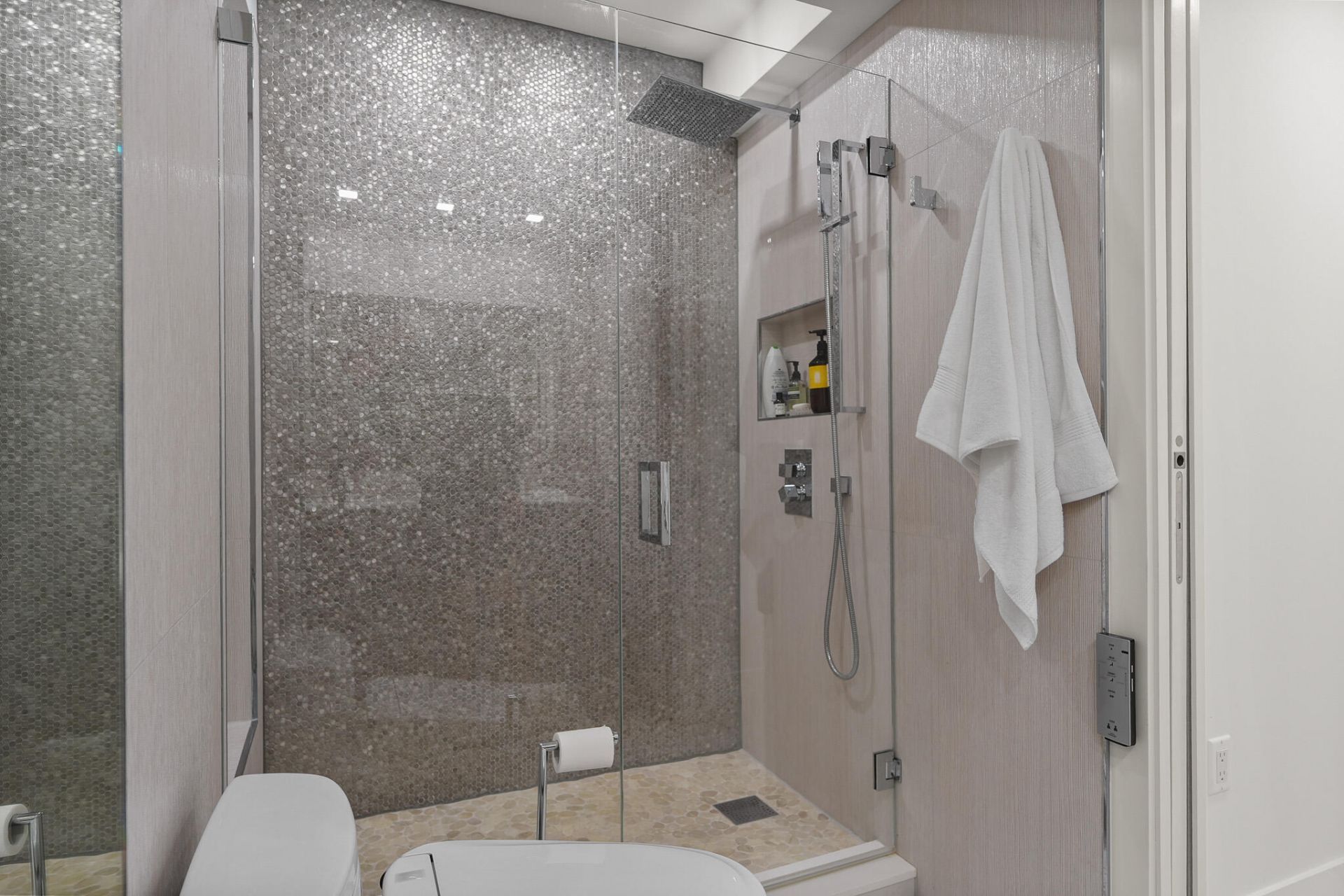 170 N Ocean Boulevard, Unit 209, Palm Beach, FL 33480 Photo