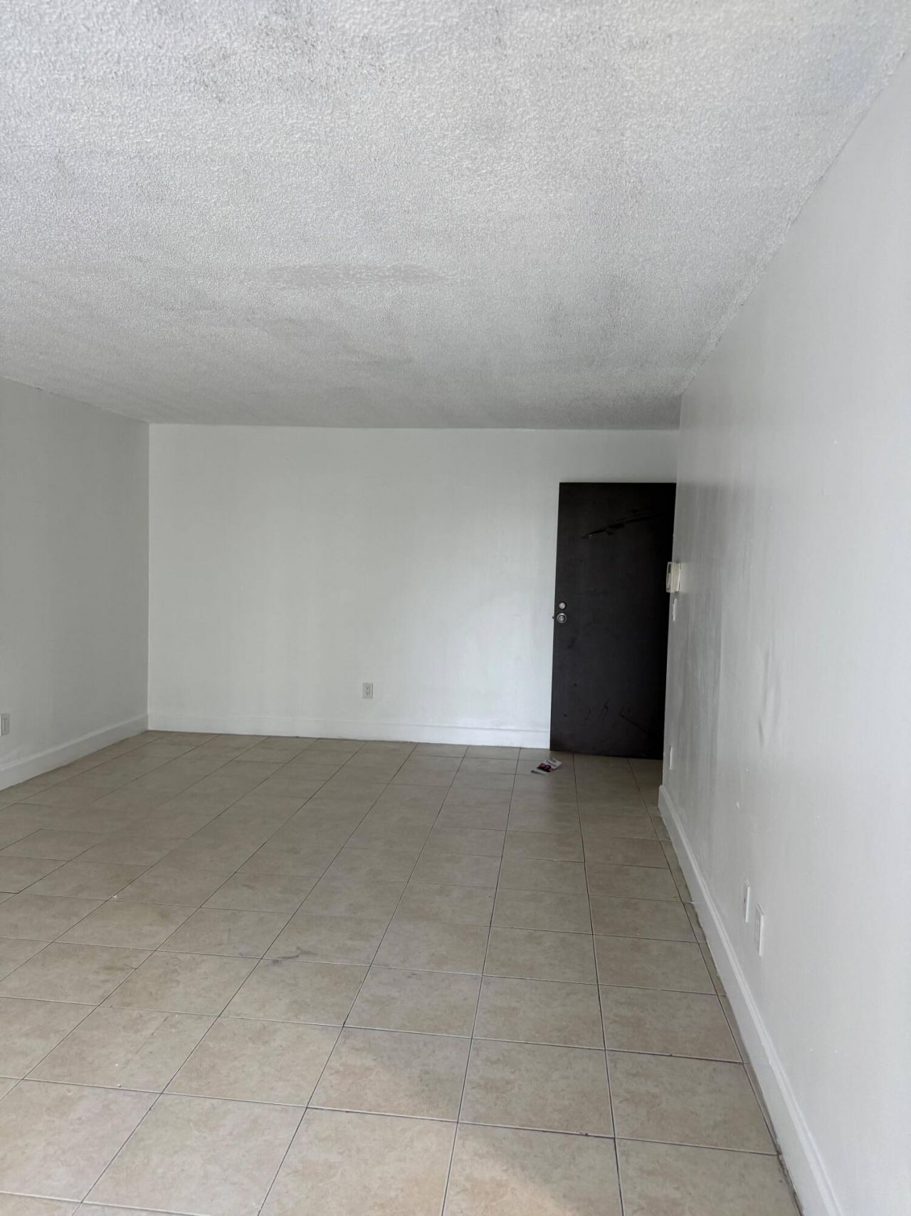482 NW 165th St Road, Unit A-301, Miami, FL 33169 Photo